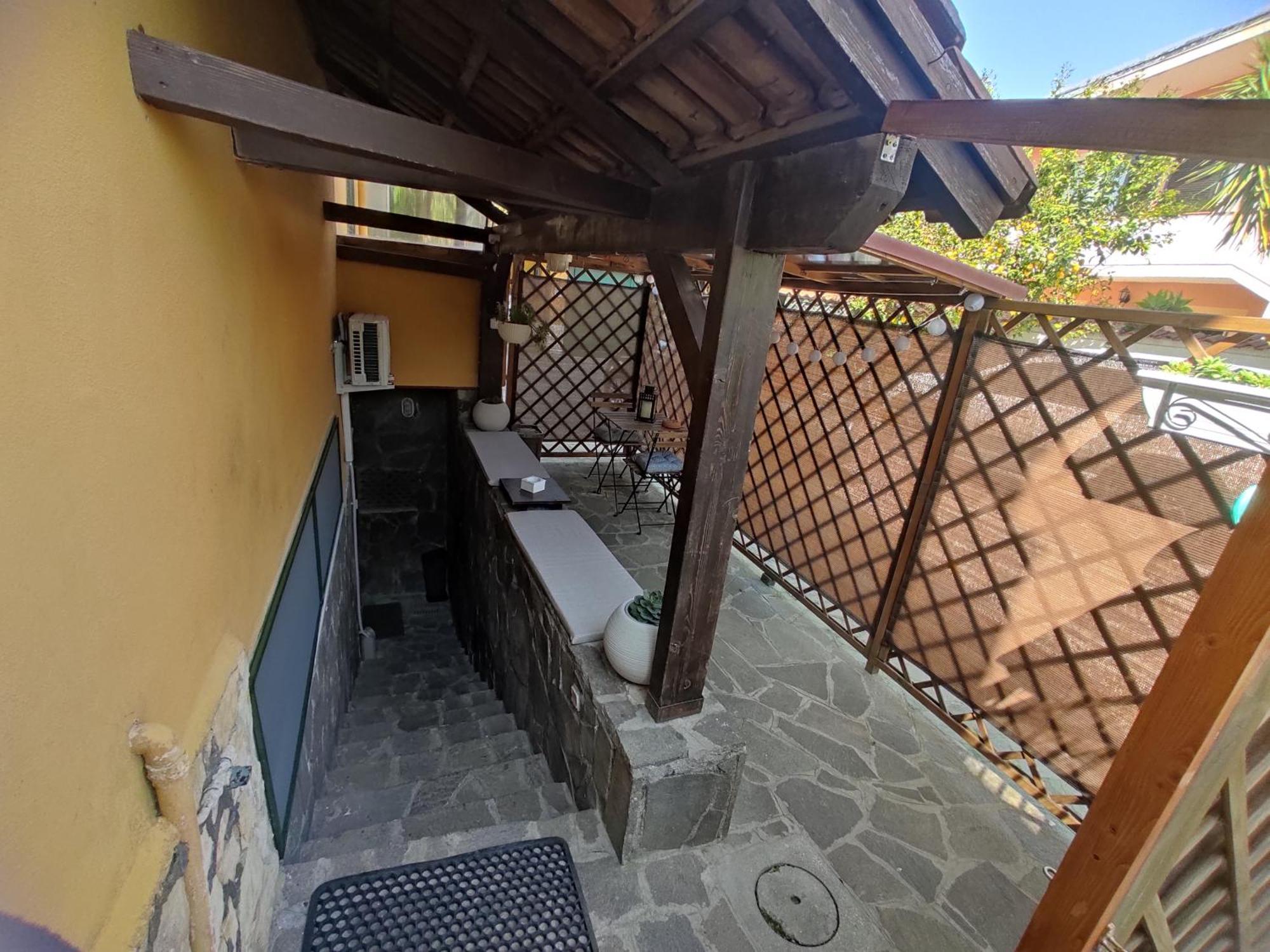 Sweethome Appartamento In Villa Privata Varcaturo Exteriör bild